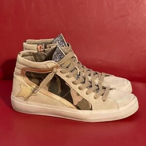 ShuShop Rooney High top Sneaker size 8